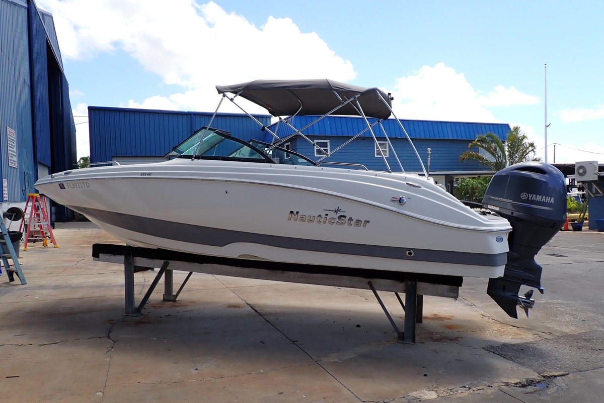 2021 NauticStar 223 DC - Sold Boat