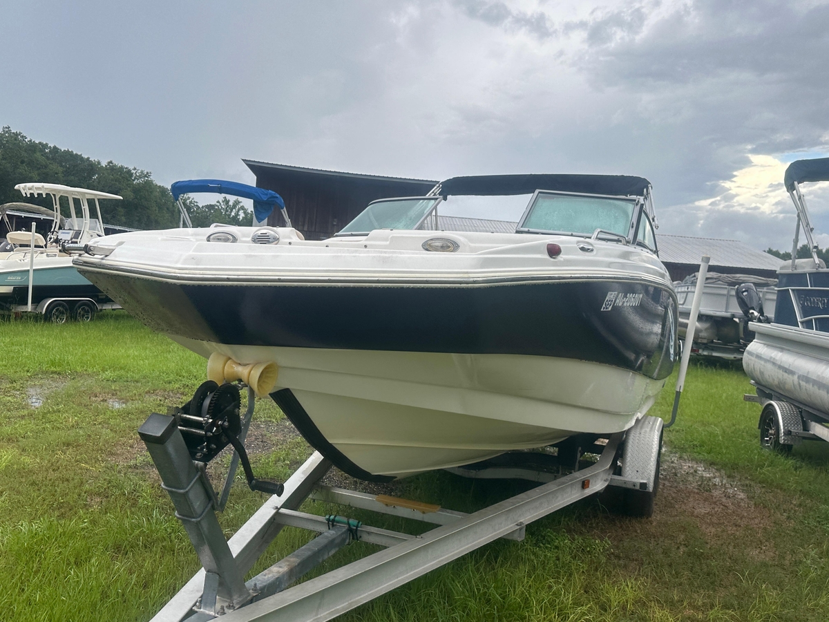 2013 NauticStar 223DC Sport Deck - Sold Boat