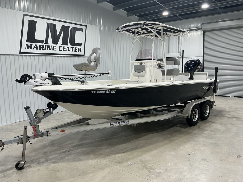 2022 NauticStar 227 XTS - Sold Boat