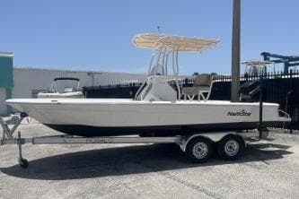 BOATZON | NauticStar 227 XTS 2023