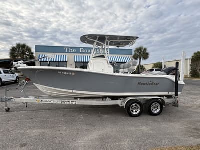 BOATZON | NauticStar 2302 Legacy 2022 BOATZON | NauticStar 2302 Legacy 2022