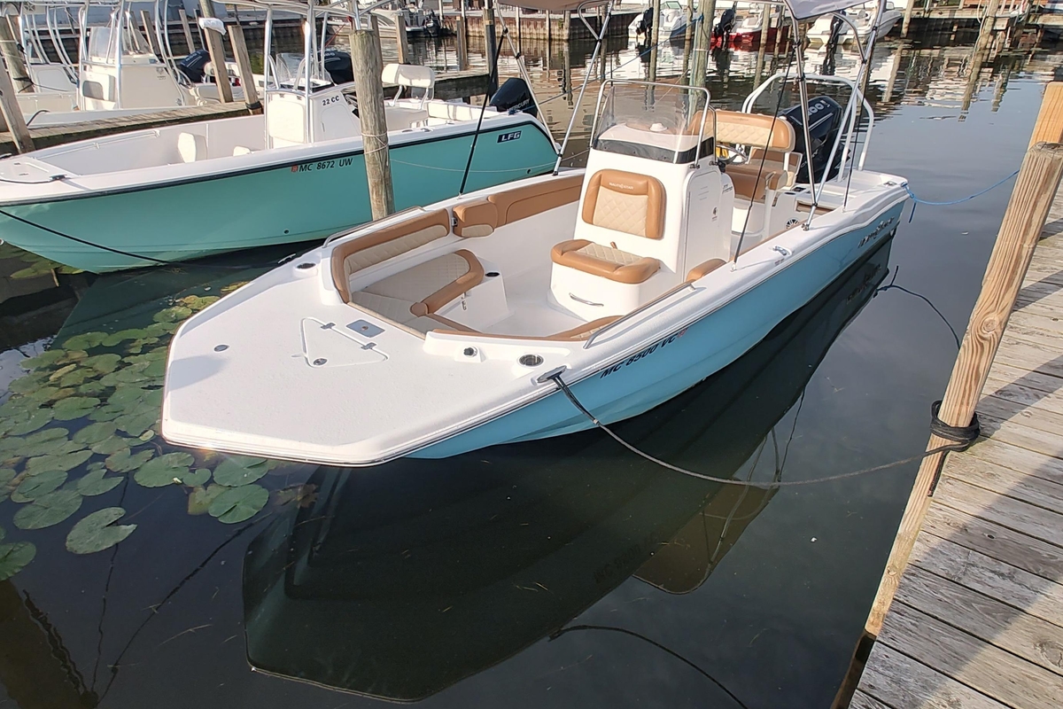 2026 NauticStar 231 Hybrid - Sold Boat