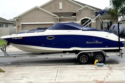 BOATZON | NauticStar 243 DC 2020