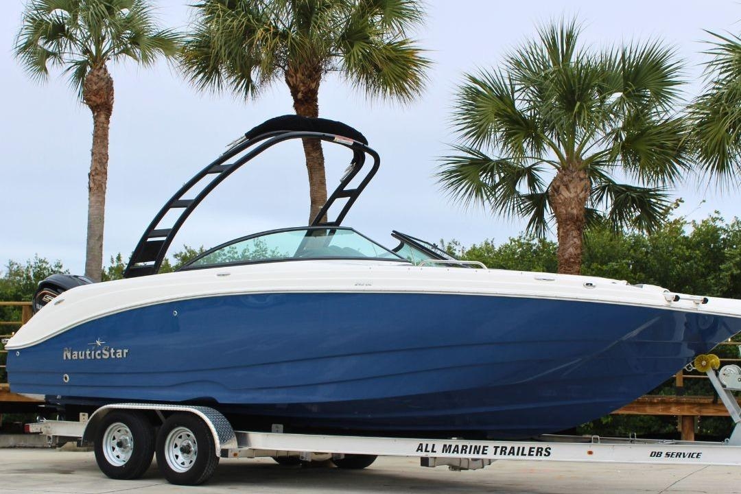 2023 NauticStar 243 DC Deck - Sold Boat