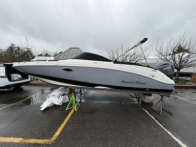 BOATZON | NauticStar 243 DC Deck 2024 BOATZON | NauticStar 243 DC Deck 2024