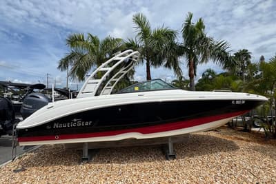 BOATZON | NauticStar 243DC Sport Deck 2019