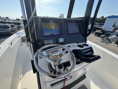 BOATZON | NauticStar 2602 LEGACY 2022