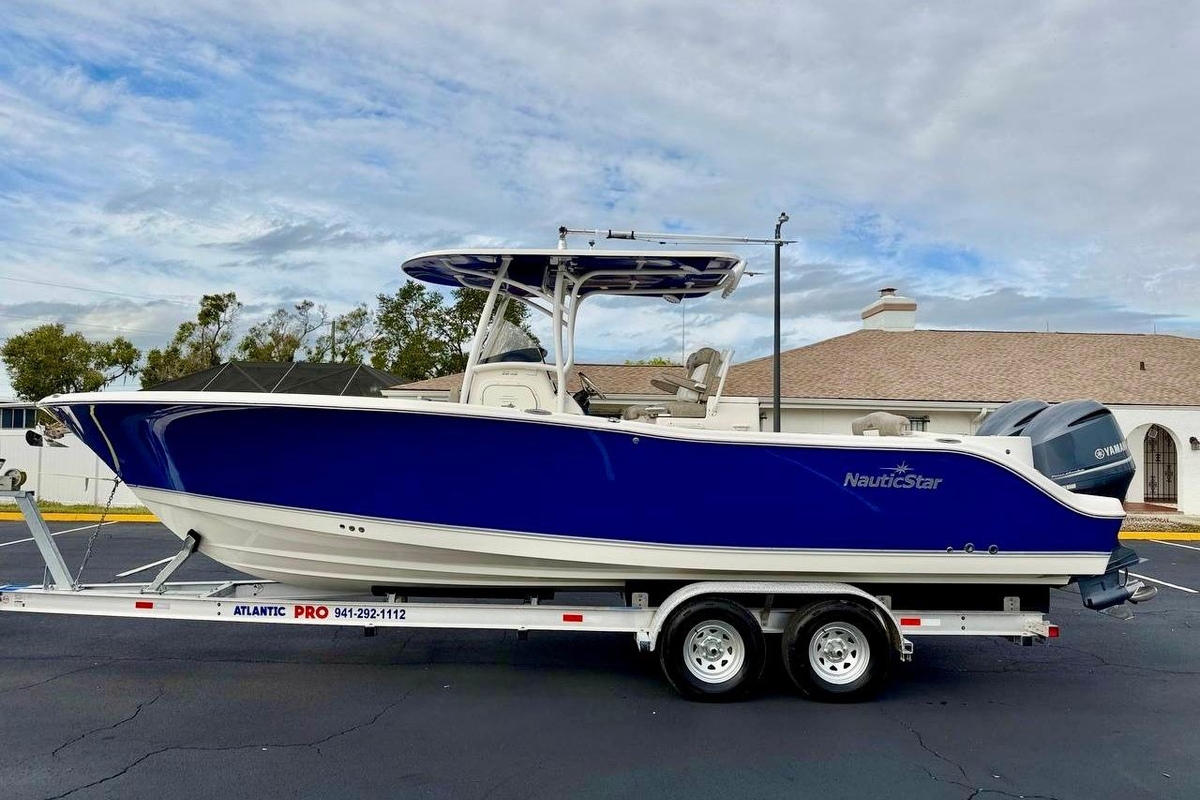 2016 NauticStar 28 XS - Sold Boat
