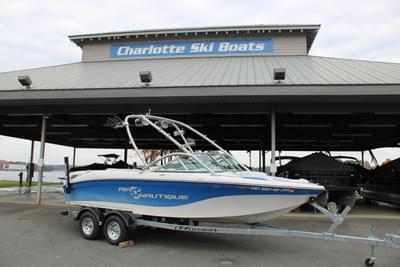 BOATZON | Nautique 211 2010