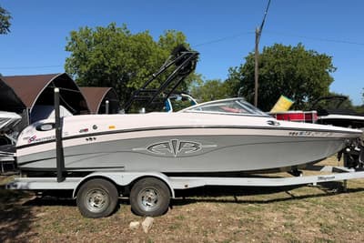 BOATZON | Nautique Air Nautique 226 2003