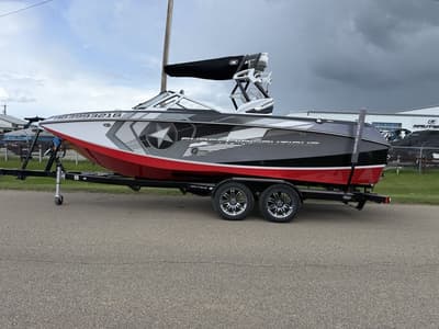 BOATZON | Nautique G23 2013