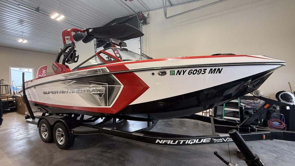 2018 Nautique G25 - Sold Boat