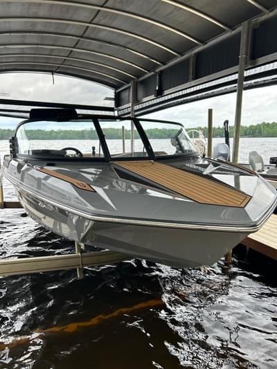 BOATZON | Nautique Ski Closed Bow 2022