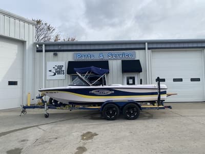 BOATZON | Nautique Ski Nautique 2002