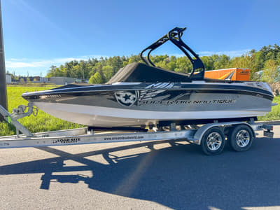 BOATZON | Nautique Super Air Nautique 210 2010