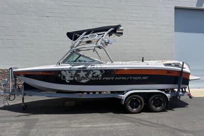 BOATZON | Nautique Super Air Nautique 220 2007