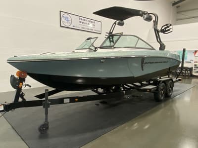 BOATZON | Nautique Super Air Nautique 230 2021