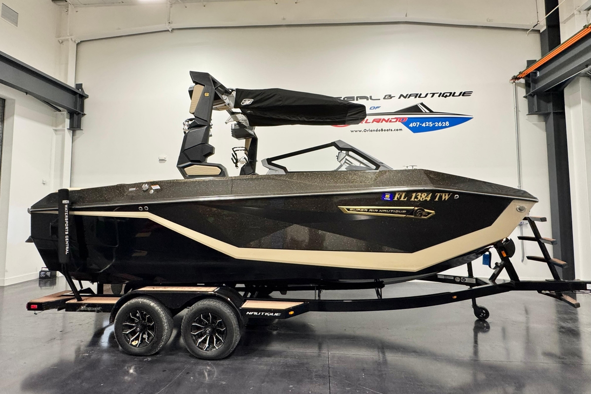 2025 Nautique Super Air Nautique G21 - Sold Boat