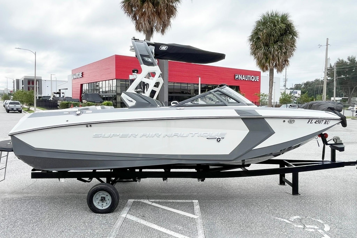 2018 Nautique Super Air Nautique G23 - Sold Boat
