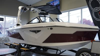 BOATZON | Nautique Super Air Nautique S21 2026