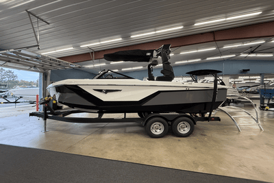 BOATZON | Nautique Super Air Nautique S21 2026
