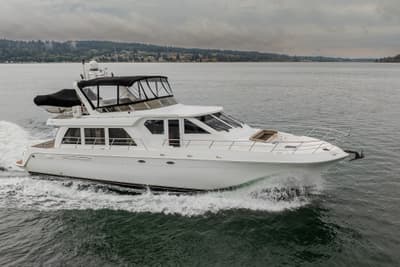 BOATZON | Navigator Pilothouse 2004
