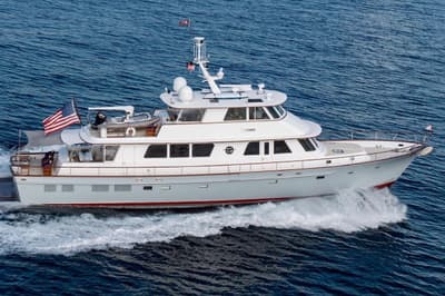 BOATZON | New England Boatworks Enclosed Raised Pilothouse 2003