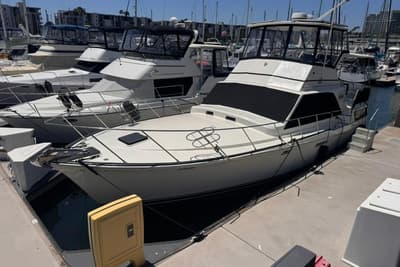 BOATZON | New Ocean Yachts Sunliner 1982