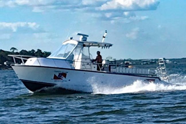 2014 Newton 31 Dive Special - Sold Boat