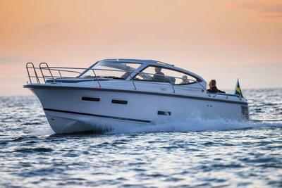 BOATZON | Nimbus 305 Drophead 2025
