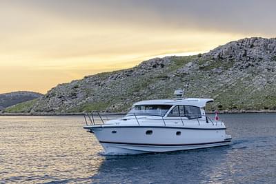 BOATZON | Nimbus 365 Coup 2022