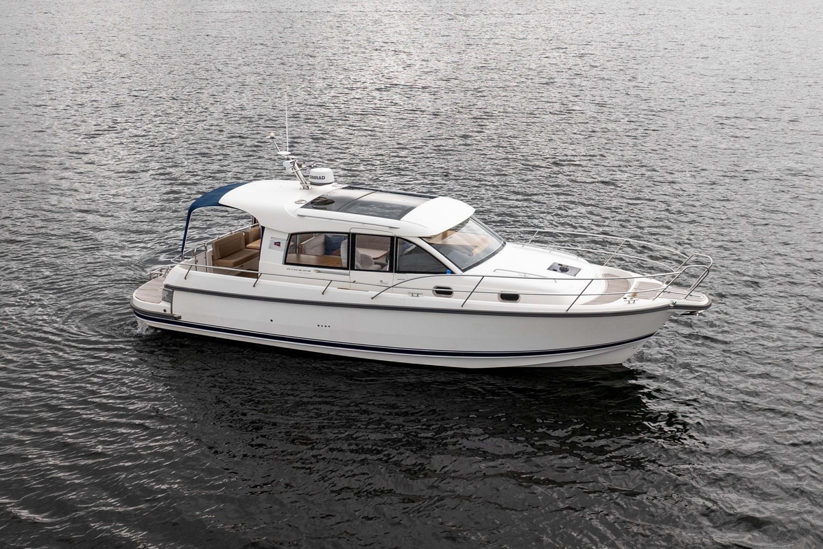 2017 Nimbus 365 Coupe - Sold Boat