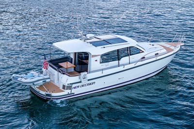 BOATZON | Nimbus 365 Coupe 2024 BOATZON | Nimbus 365 Coupe 2024