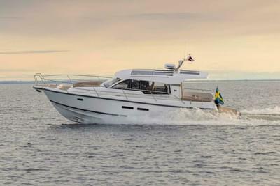 BOATZON | Nimbus 365 Coupe 2025