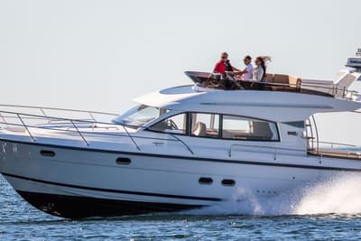 BOATZON | Nimbus 405 Flybridge 2017