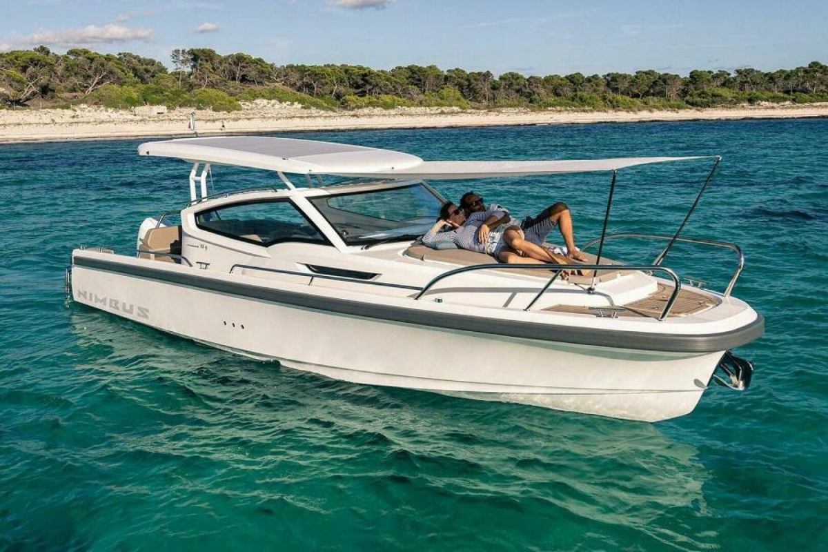 2025 Nimbus Weekender 9 - Sold Boat