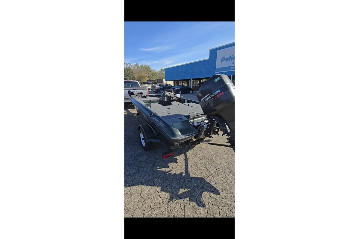 1995 Nitro 170 TF - Sold Boat