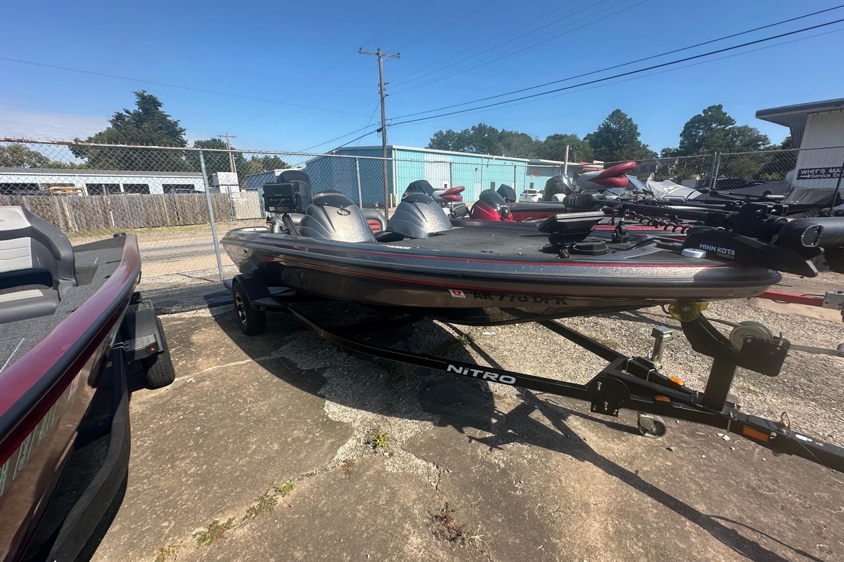 2006 Nitro 482 DC - Sold Boat