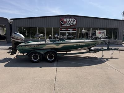 BOATZON | Nitro 896 Savage 1996 BOATZON | Nitro 896 Savage 1996