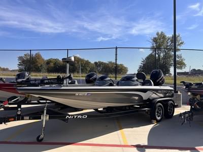 BOATZON | Nitro Z Series Z8 2014