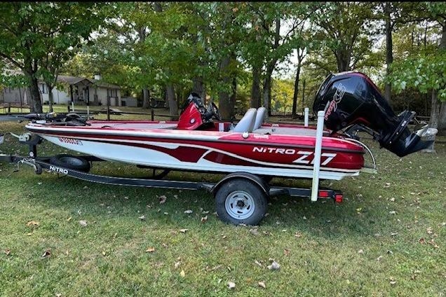 2017 Nitro Z17 - Sold Boat
