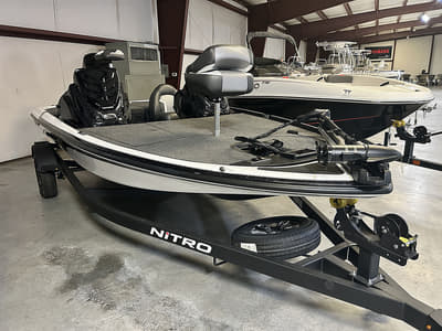 BOATZON | Nitro Z17 2026 BOATZON | Nitro Z17 2026