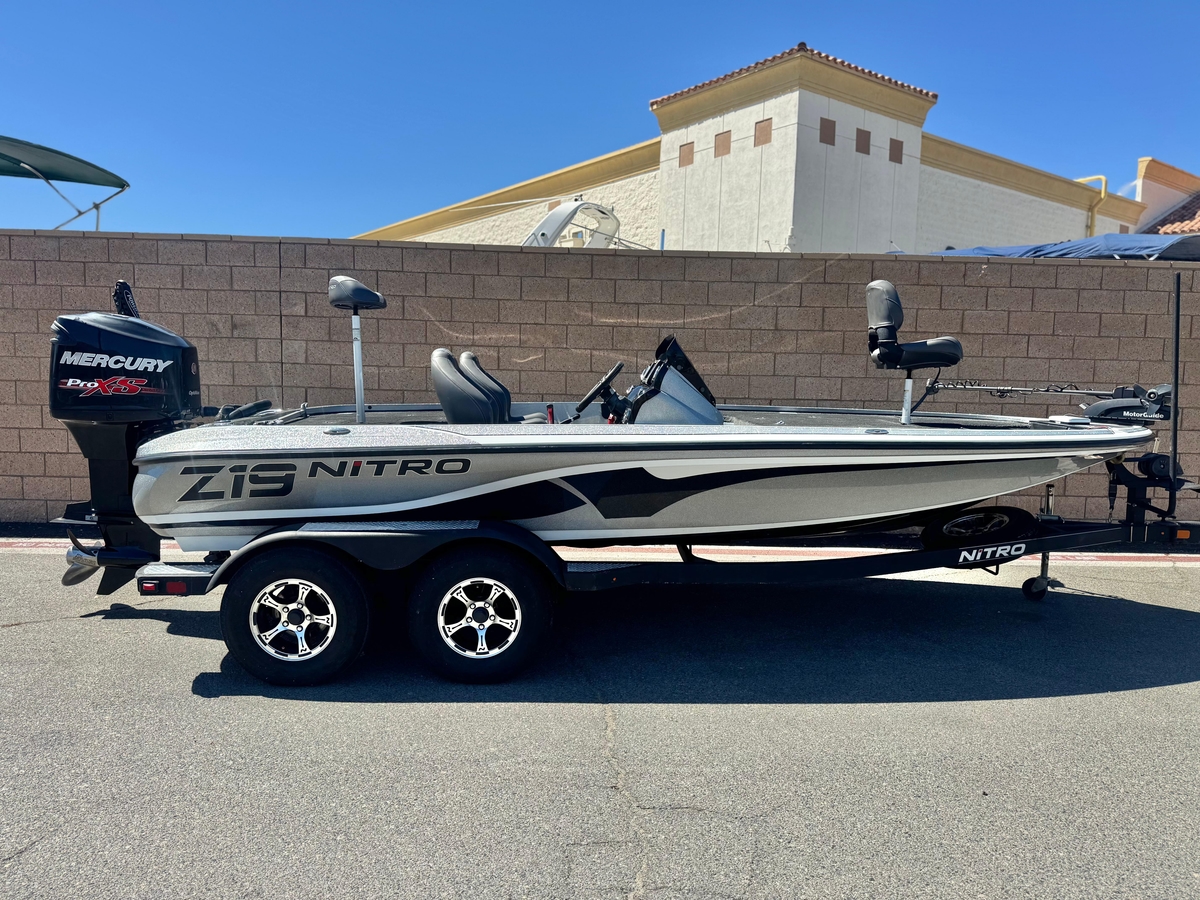 2017 Nitro Z19 - Sold Boat