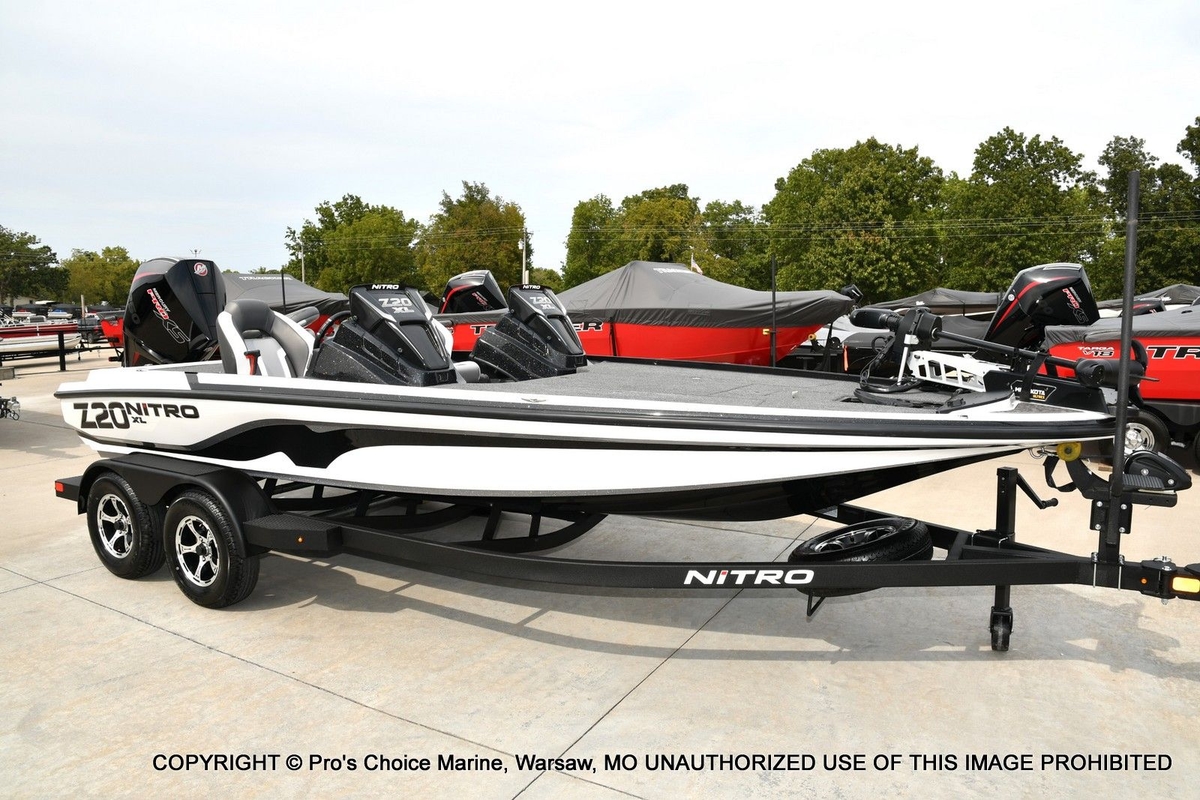 2026 Nitro Z20 XL Dual Console - Sold Boat