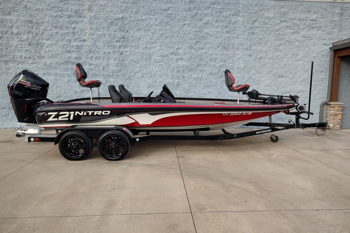 2016 Nitro Z21 - Sold Boat
