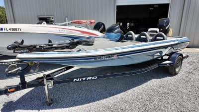 BOATZON | Nitro Z7 2010