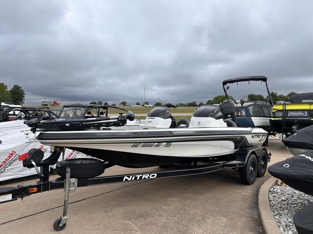 2011 Nitro Z7 - Sold Boat