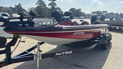 BOATZON | Nitro Z8 2011