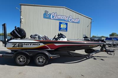 BOATZON | Nitro Z8 2011