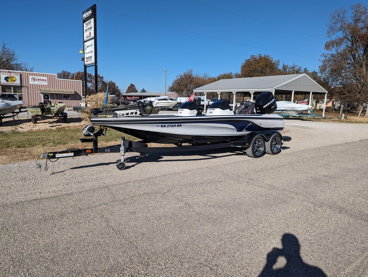 2012 Nitro Z8 - Sold Boat